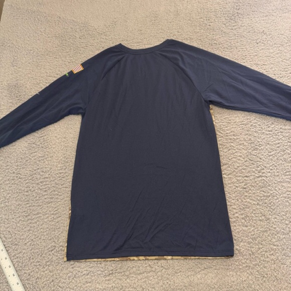 Seattle Seahawks Salute To Service Women’s Size Small Long Sleeve Baseball Style